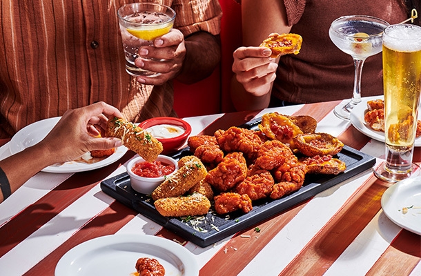 DFS_NFL_TGIFridays_FootballThrowdown_AS_ClientImage_LP.jpg